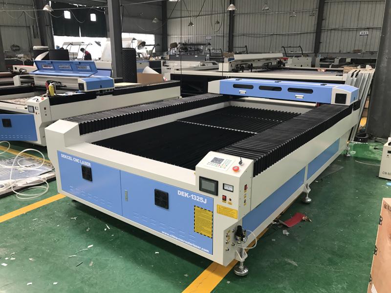 How much electricity does a laser cutter use? 
